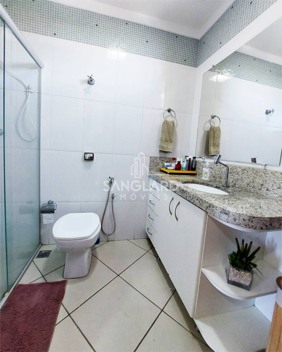 Apartamento à venda com 3 quartos, 117m² - Foto 4